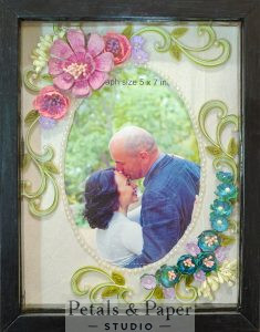 Floral quilling photo frame, decorative 5x7 picture frame for home décor, gift photo frame with handmade design